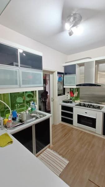 Kondominium untuk Dijual di Opal Damansara - Ben Mok - Kitchen - PropertyGuru.com.my