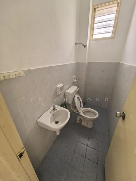 2-storey Terraced House for Sale in Ukay Bistari (Ulu Kelang) - Denson Yong - Bathroom - PropertyGuru.com.my