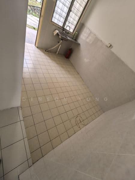 2-storey Terraced House for Sale in Ukay Bistari (Ulu Kelang) - Denson Yong - Kitchen - PropertyGuru.com.my