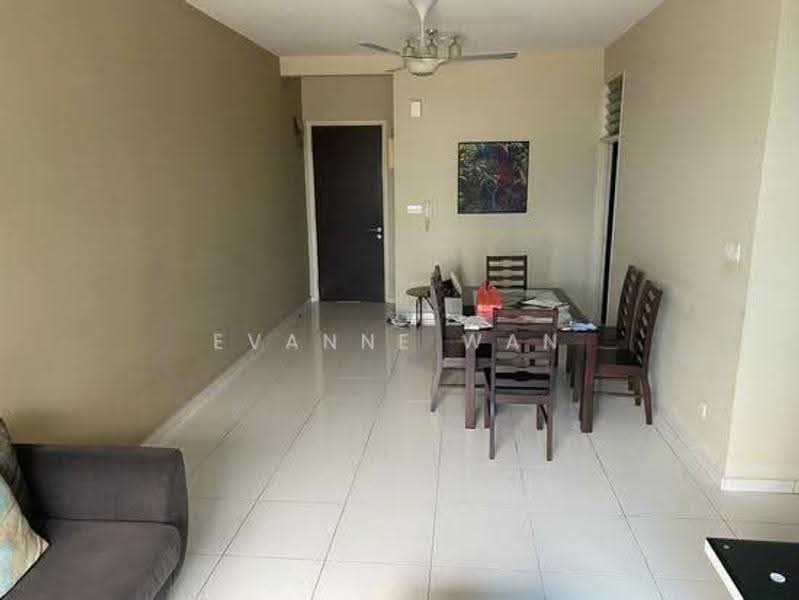 Kediaman Servis untuk Disewa di Sky Gardens Residences - Evanne Wan - Dining Room - PropertyGuru.com.my