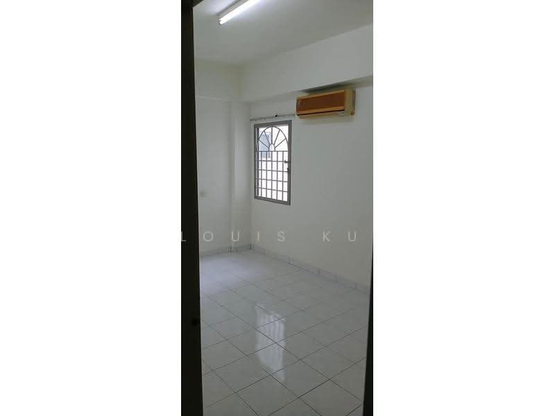 Apartment for Sale at Pangsapuri Ria - Louis Ku - Interior - PropertyGuru.com.my