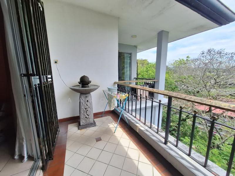 Kondominium untuk Dijual di Sri Lojing Condominiums - Aaron Ong - Balcony - PropertyGuru.com.my