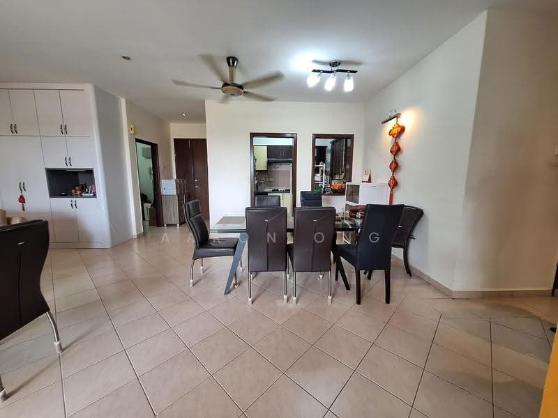 Kondominium untuk Dijual di Sri Lojing Condominiums - Aaron Ong - Dining Room - PropertyGuru.com.my
