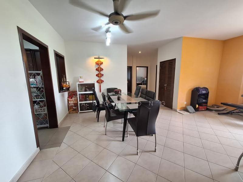 Kondominium untuk Dijual di Sri Lojing Condominiums - Aaron Ong - Dining Room - PropertyGuru.com.my