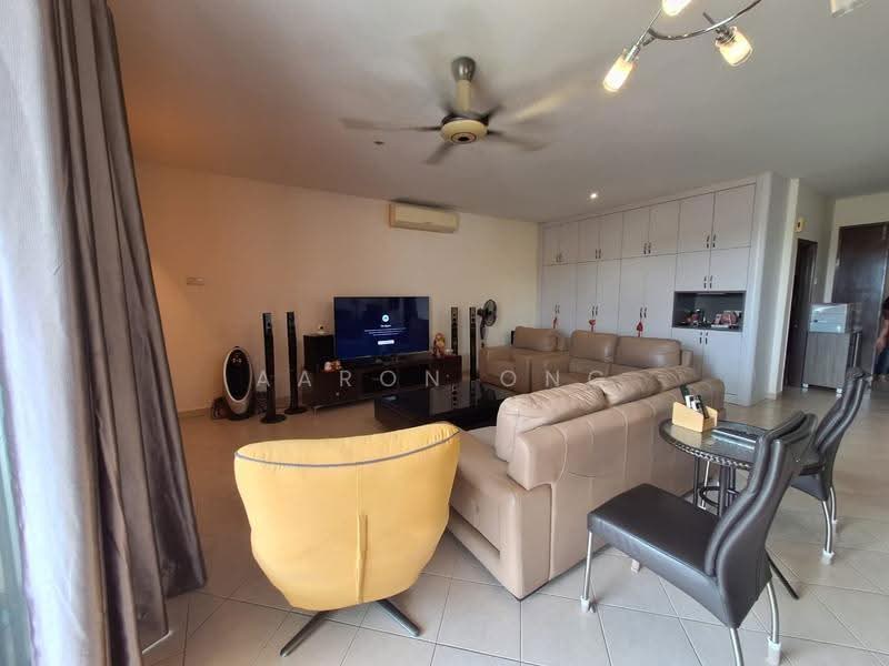 Kondominium untuk Dijual di Sri Lojing Condominiums - Aaron Ong - Living Room - PropertyGuru.com.my