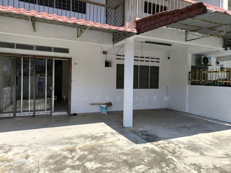 2-storey Terraced House for Sale in Seksyen 17 (Petaling Jaya) - Richard Liew - Exterior - PropertyGuru.com.my