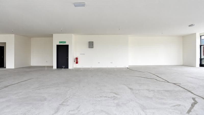 Shop / Office for Rent in Bandar Serenia (Dengkil) - Izzaza Izzati - Entrance - PropertyGuru.com.my