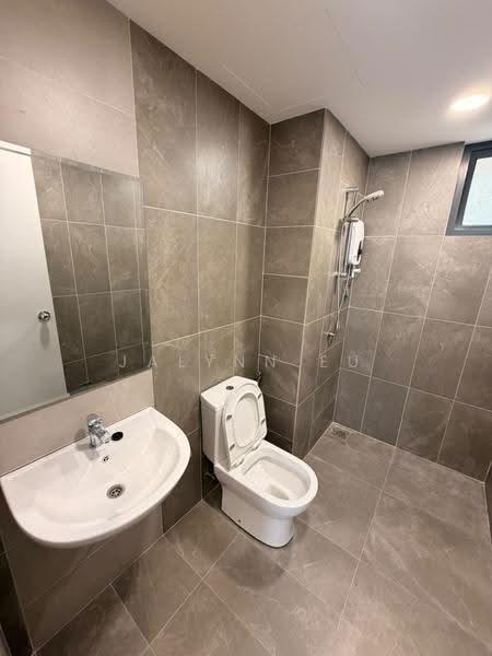 Kediaman Servis untuk Disewa di Serina Residence - Jalynn Eu - Bathroom - PropertyGuru.com.my