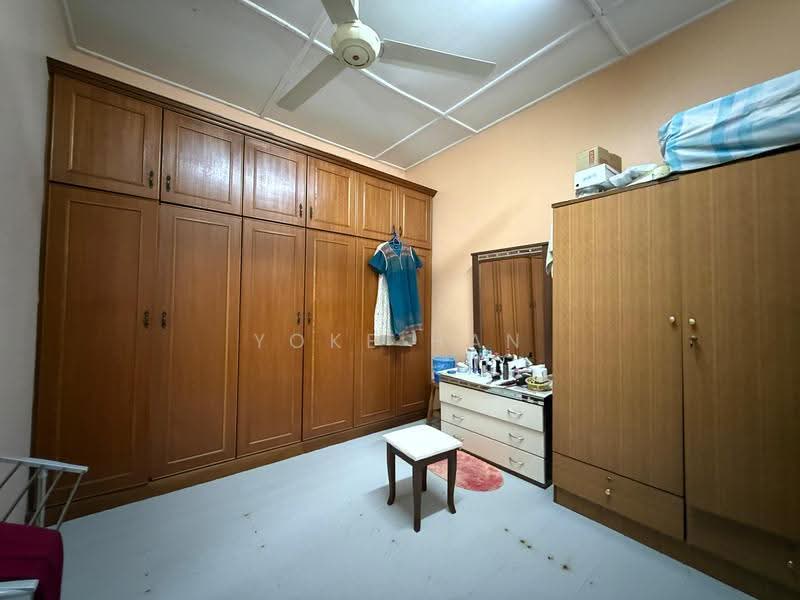 1-storey Terraced House for Sale in Kuchai Lama (Kuala Lumpur) - Yoke Han - Bedroom - PropertyGuru.com.my