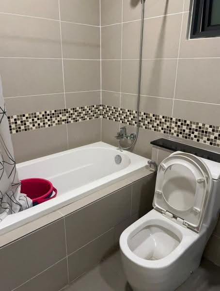 Kondominium untuk Dijual di The Vyne - J. Lim - Bathroom - PropertyGuru.com.my