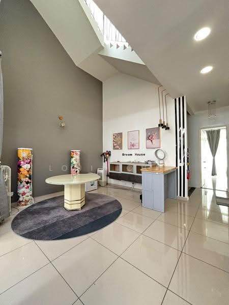 3-storey Terraced House for Sale in Taman Mount Austin (Tebrau) - Louis Chin - Living Room - PropertyGuru.com.my
