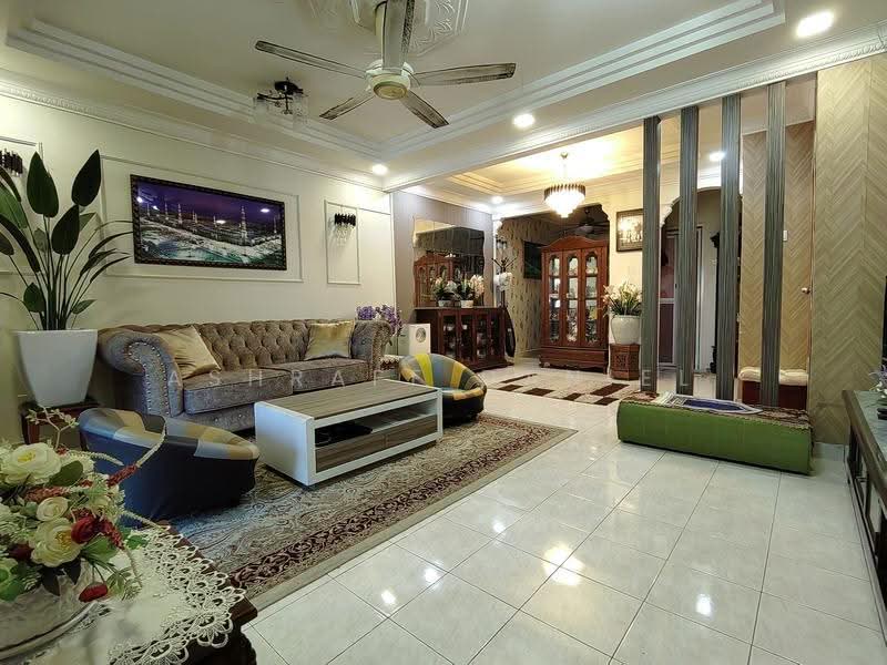 2-storey Terraced House for Sale in Kota Emerald (Rawang) - Ashraff Daniel - Living Room - PropertyGuru.com.my