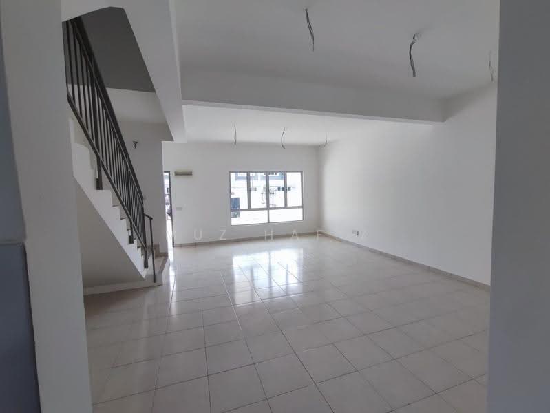 Rumah Teres 2-Tingkat untuk Dijual di Kuala Selangor (Selangor) - Muz Hafiz - Living Room - PropertyGuru.com.my