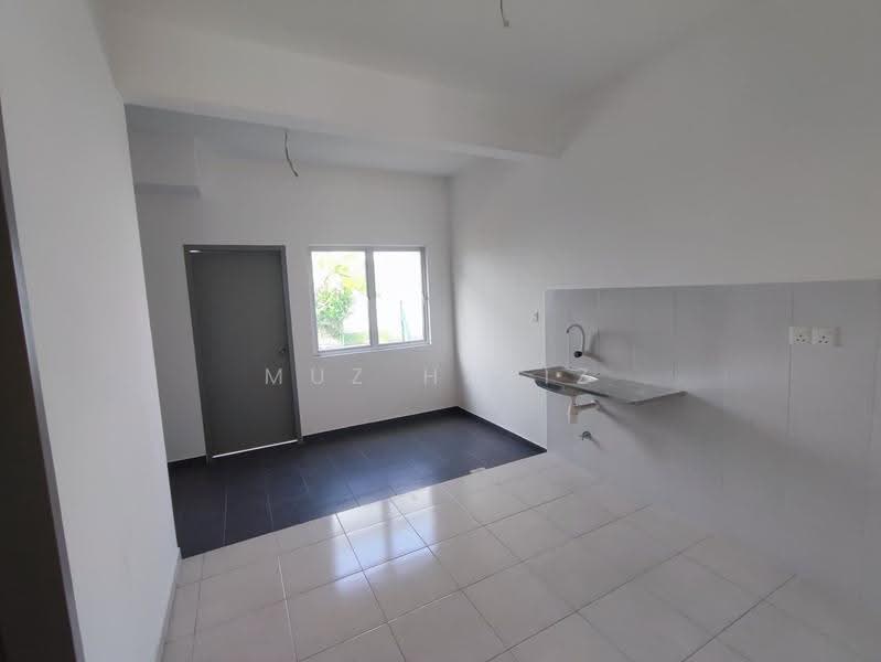 Rumah Teres 2-Tingkat untuk Dijual di Kuala Selangor (Selangor) - Muz Hafiz - Kitchen - PropertyGuru.com.my