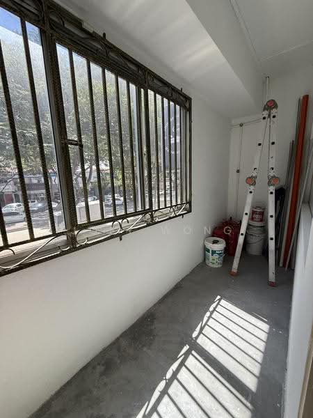Shop for Rent in SS2 (Petaling Jaya) - Joey Wong - Balcony - PropertyGuru.com.my