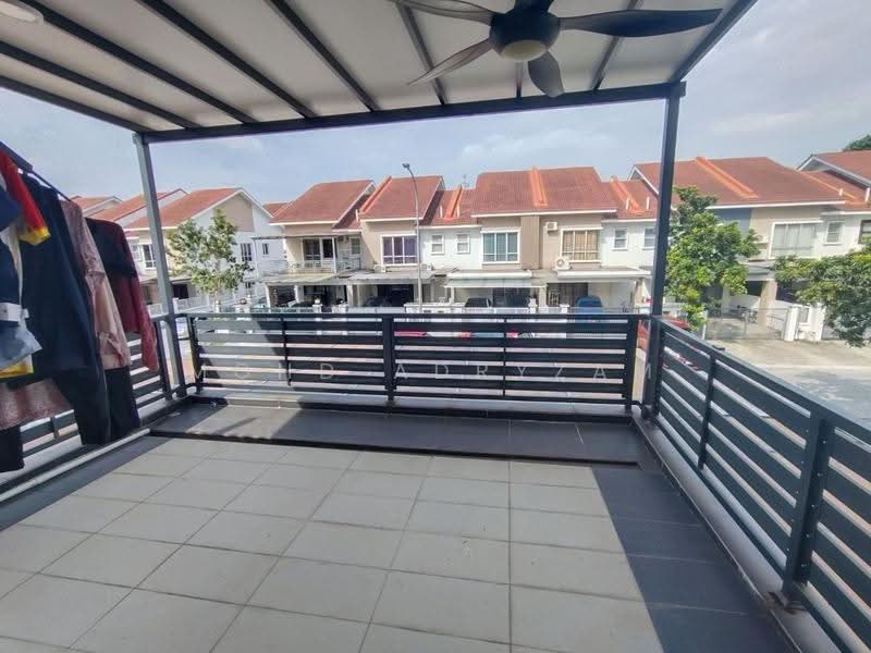 Rumah Teres 2-Tingkat untuk Dijual di Bukit Bandaraya (Shah Alam) - Mohd Adryzam - Balcony - PropertyGuru.com.my