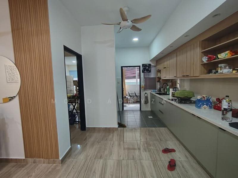 Rumah Teres 2-Tingkat untuk Dijual di Bukit Bandaraya (Shah Alam) - Mohd Adryzam - Kitchen - PropertyGuru.com.my