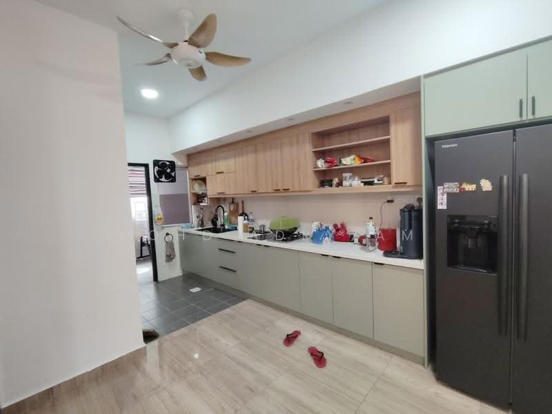Rumah Teres 2-Tingkat untuk Dijual di Bukit Bandaraya (Shah Alam) - Mohd Adryzam - Kitchen - PropertyGuru.com.my