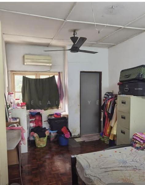 Rumah Bandar untuk Dijual di Jalan Ipoh (Kuala Lumpur) - Elaine Yew - Bedroom - PropertyGuru.com.my