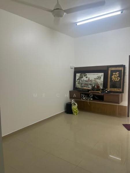 Kondominium untuk Dijual di Bukit Saujana - Ms Chang - Living Room - PropertyGuru.com.my
