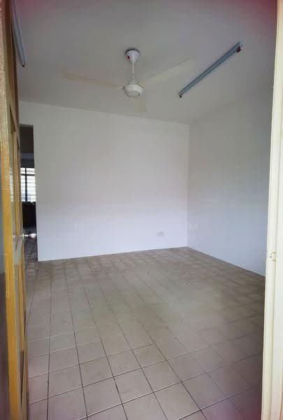 2-storey Terraced House for Sale in Taman Setia Indah (Tebrau) - May Lim - Living Room - PropertyGuru.com.my