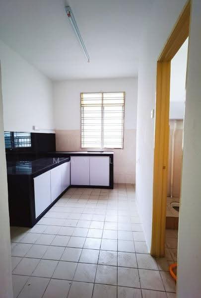 2-storey Terraced House for Sale in Taman Setia Indah (Tebrau) - May Lim - Kitchen - PropertyGuru.com.my