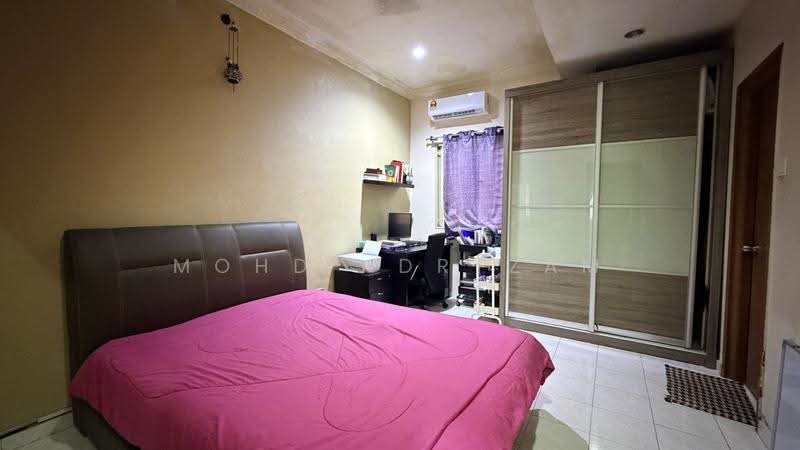 2-storey Terraced House for Sale in Seksyen 7 (Shah Alam) - Mohd Adryzam - Bedroom - PropertyGuru.com.my