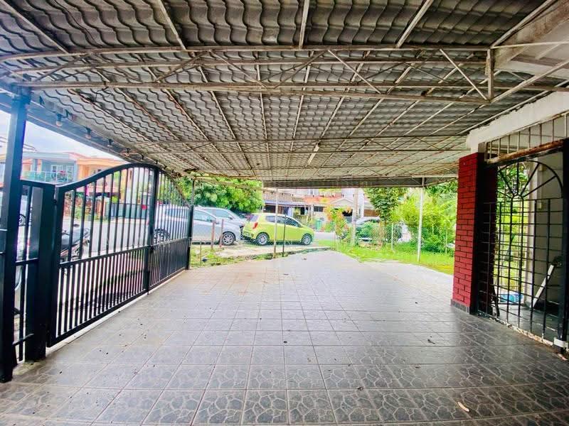 2-storey Terraced House for Sale in Ampang Jaya (Ampang) - Ammeer Nadzrai - Exterior - PropertyGuru.com.my