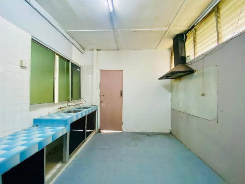 2-storey Terraced House for Sale in Ampang Jaya (Ampang) - Ammeer Nadzrai - Kitchen - PropertyGuru.com.my