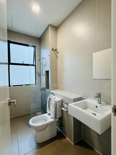 Condominium for Rent at Isle of Kamares - GG Wong - Bathroom - PropertyGuru.com.my