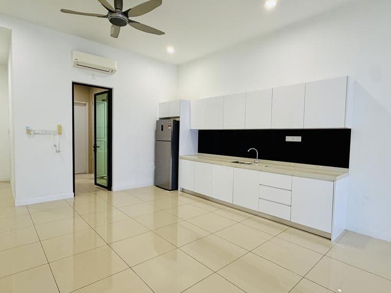 Condominium for Rent at Isle of Kamares - GG Wong - Kitchen - PropertyGuru.com.my