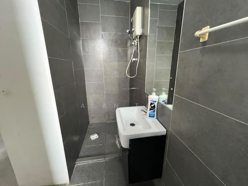 Service Residence for Rent at Empire Damansara - Alan Tai - Bathroom - PropertyGuru.com.my