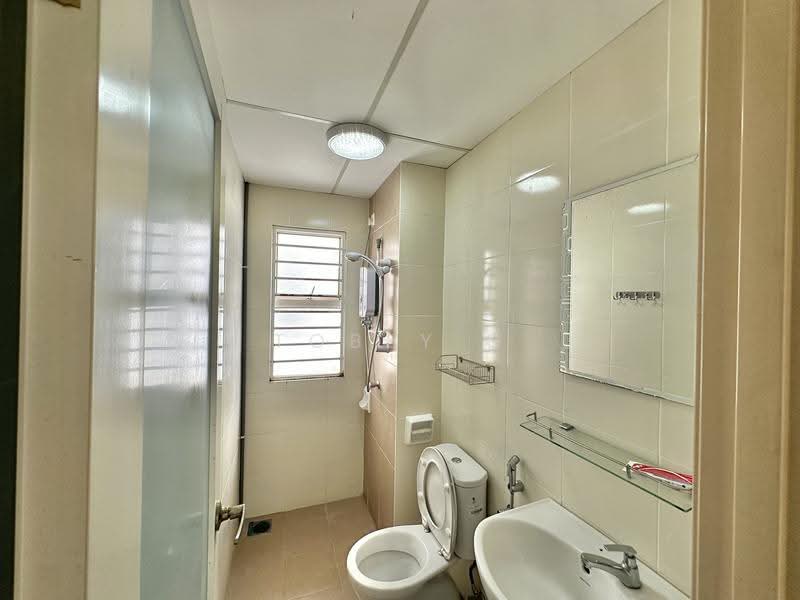 Condominium for Sale at The iResidence - Tobey G - Bathroom - PropertyGuru.com.my