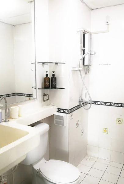 Kediaman Servis untuk Disewa di Maytower Serviced Residences - Jack Soo - Bathroom - PropertyGuru.com.my