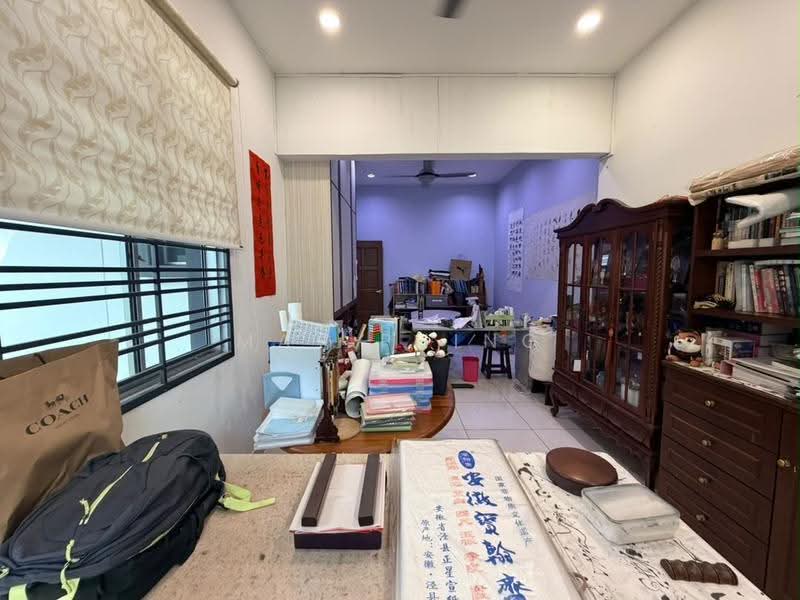 Semi-Detached House for Sale in Taman Gaya (Ulu Tiram) - May Phing - Study - PropertyGuru.com.my