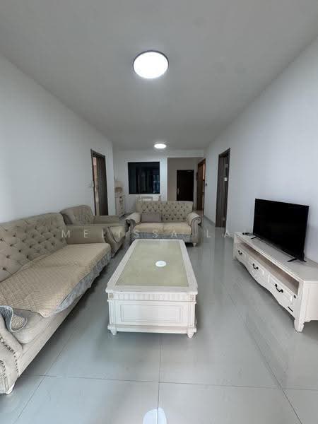 Pangsapuri untuk Disewa di Starview Bay @ Forest City - Melissa Lai - Living Room - PropertyGuru.com.my