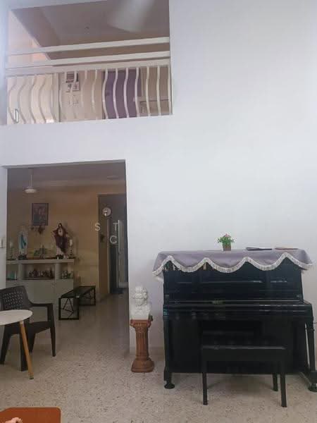 Semi-Detached House for Sale in Taman Perling (Perling) - Stephen Chong - Living Room - PropertyGuru.com.my