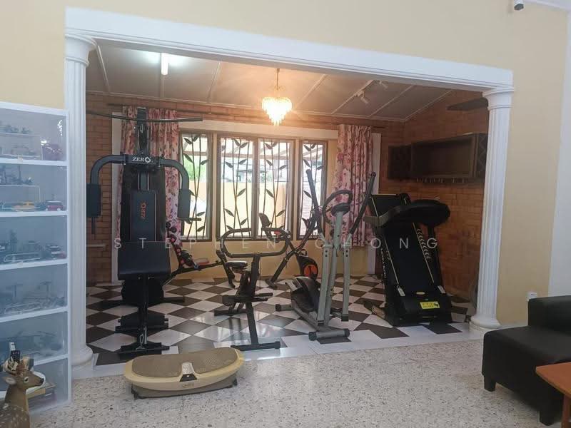 Semi-Detached House for Sale in Taman Perling (Perling) - Stephen Chong - Gym - PropertyGuru.com.my
