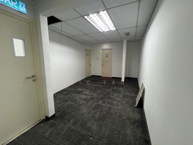 Pejabat untuk Disewa di Kampung Pandan (Cheras) - Eric Tan - Corridor - PropertyGuru.com.my