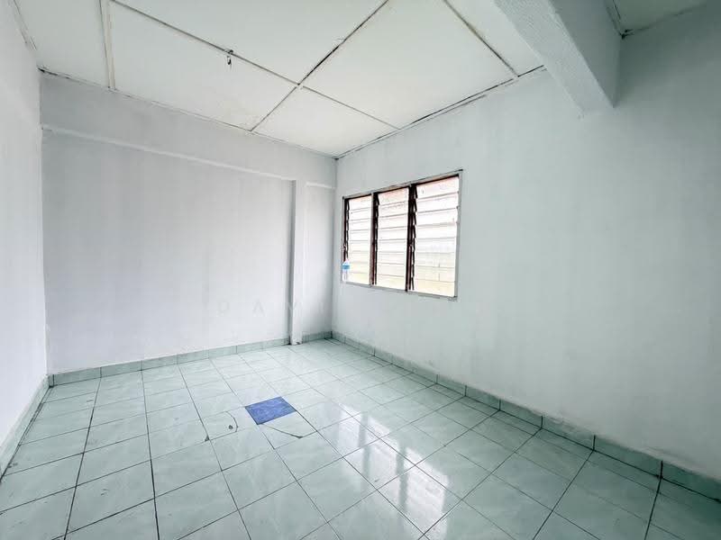 Rumah Teres 2-Tingkat untuk Dijual di Taman Daya Pertama Sungai Choh (Serendah) - David Lim - Interior - PropertyGuru.com.my