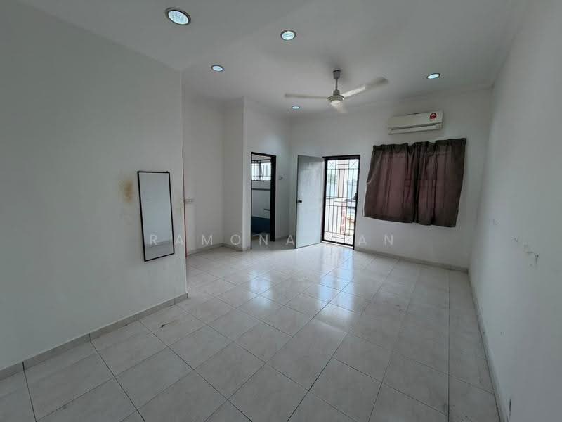 2-storey Terraced House for Sale in Taman Seri Jati (Batu Berendam) - Ramona Tan - Living Room - PropertyGuru.com.my