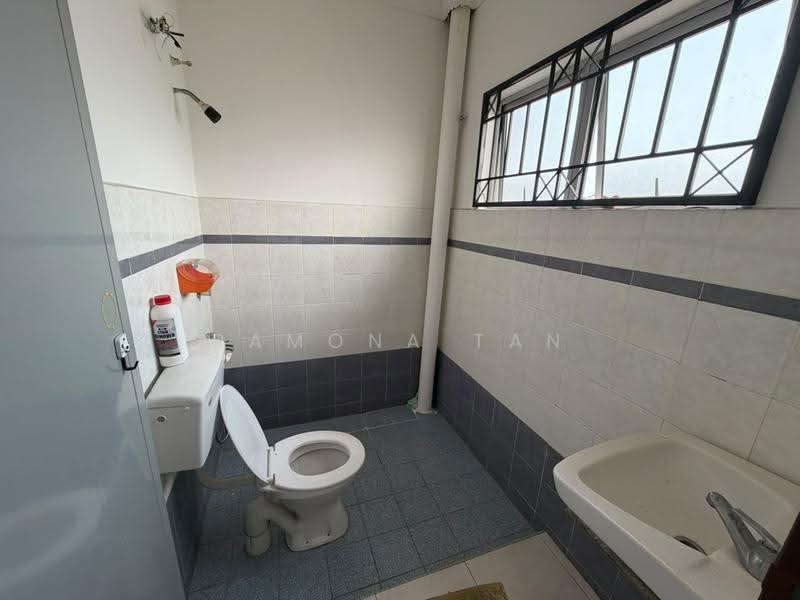 2-storey Terraced House for Sale in Taman Seri Jati (Batu Berendam) - Ramona Tan - Bathroom - PropertyGuru.com.my