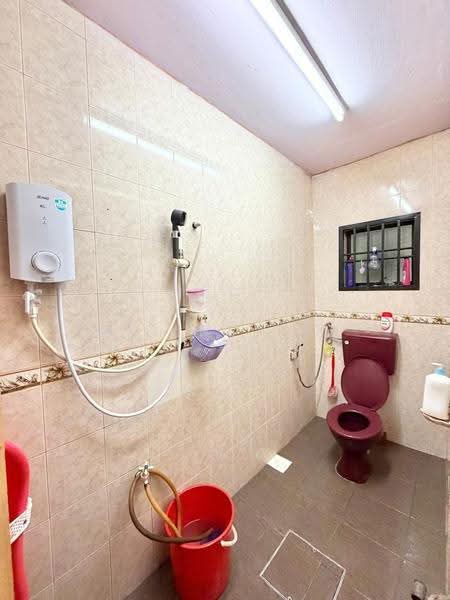 2-storey Terraced House for Sale in Kelapa Sawit (Kulai) - Melinda Ee - Bathroom - PropertyGuru.com.my