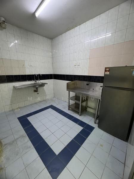 Condominium for Sale at Endah Regal Condominium - Mathis Hue - Kitchen - PropertyGuru.com.my