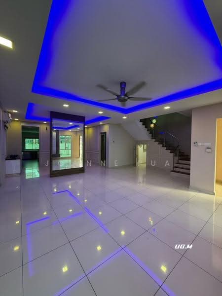 Rumah Berkembar untuk Dijual di Bandar Botanic (Klang) - Joanne Pua - Living Room - PropertyGuru.com.my