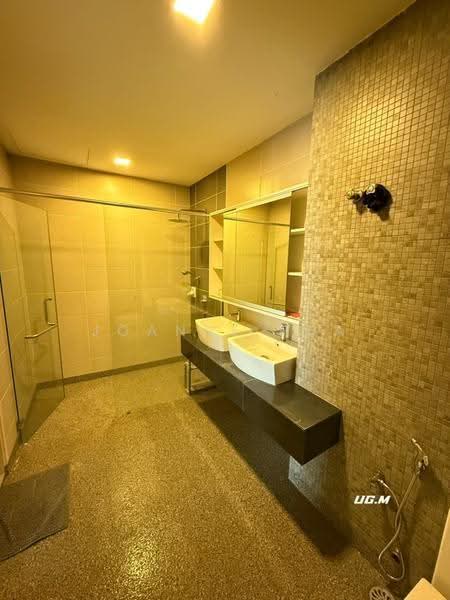 Rumah Berkembar untuk Dijual di Bandar Botanic (Klang) - Joanne Pua - Bathroom - PropertyGuru.com.my