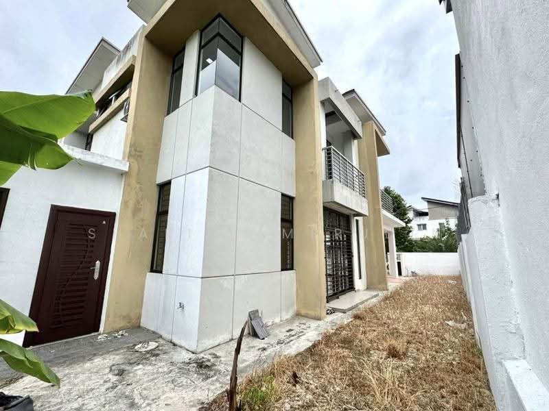 Rumah Berkembar untuk Dijual di Bandar Tasik Kesuma (Beranang) - Shafiq Amerudin - Exterior - PropertyGuru.com.my