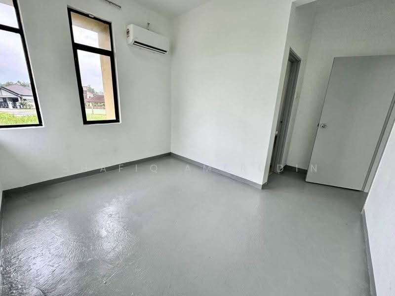 Rumah Berkembar untuk Dijual di Bandar Tasik Kesuma (Beranang) - Shafiq Amerudin - Interior - PropertyGuru.com.my