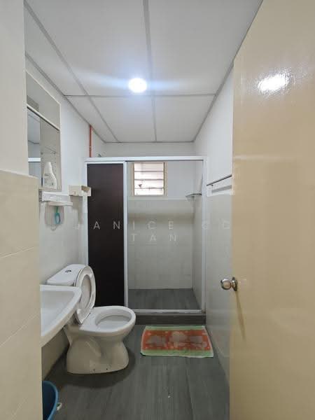 Kondominium untuk Dijual di Sierra Residency - Janice CC Tan - Bathroom - PropertyGuru.com.my
