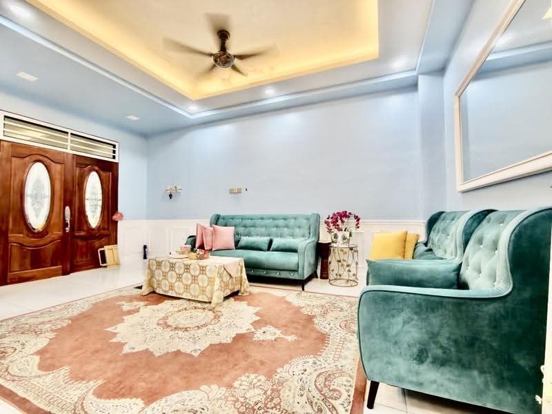 Rumah Teres 2-Tingkat untuk Dijual di Taman Perling (Perling) - Janice . - Living Room - PropertyGuru.com.my